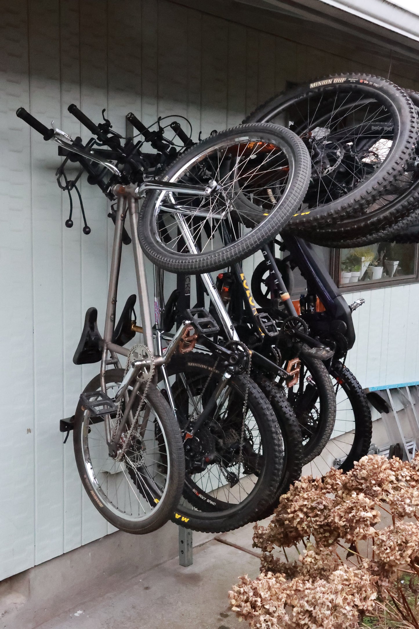 Wall Hanging Kit for 4 or 6 bike rack