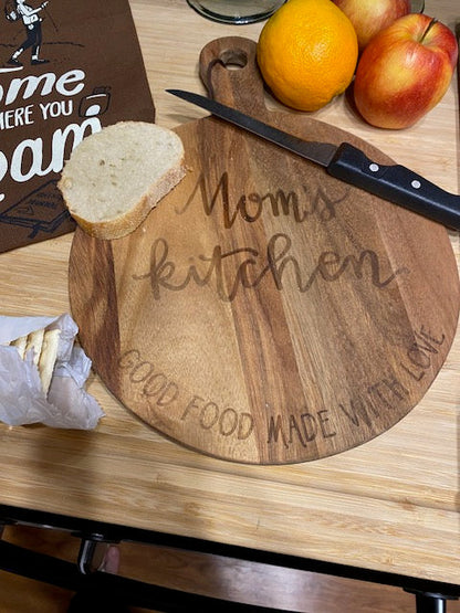 Mom's Kitchen Engraved Wooden Cutting Board - Vintage Style Round Serving Platter